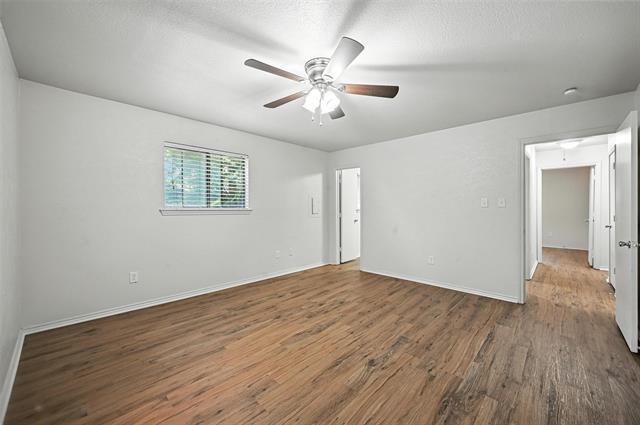 Building Photo - 1203 River Oaks Dr