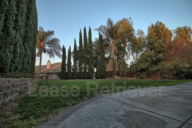Building Photo - 2359 Riviera Ct