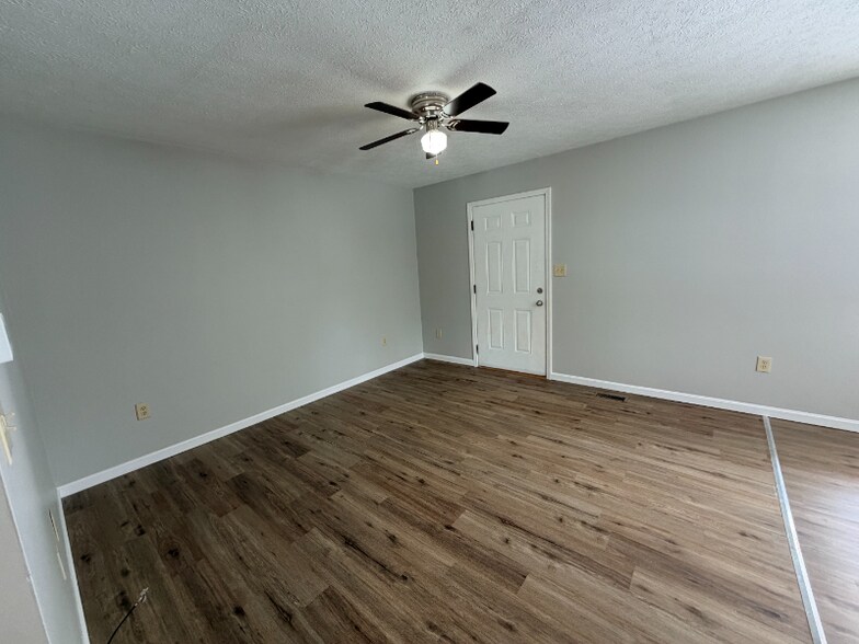 Building Photo - 8385 Shell Ln NW