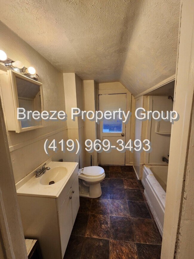 Building Photo - 333 Palmer St