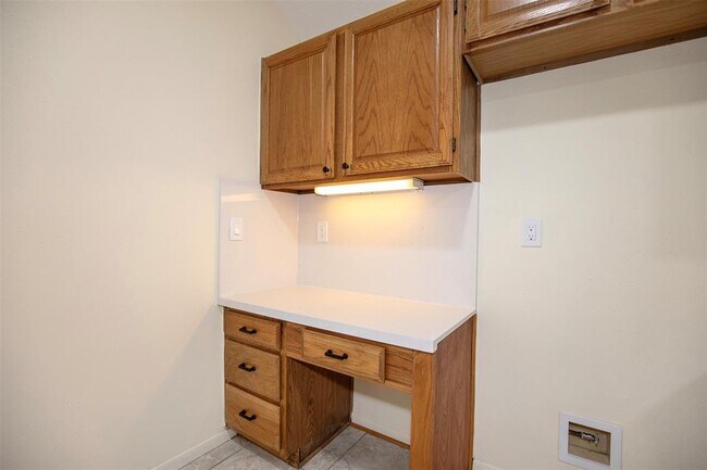 Building Photo - 14330 Little Willow Walk