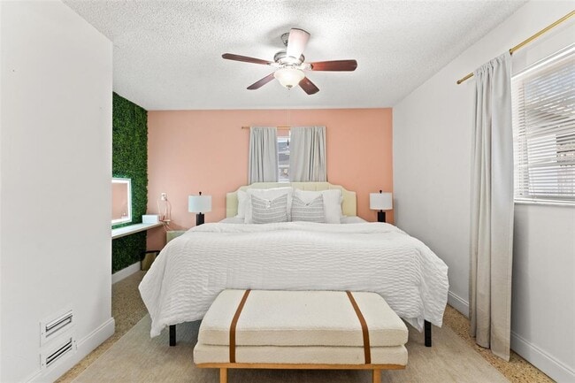 Building Photo - 314 W Alva St