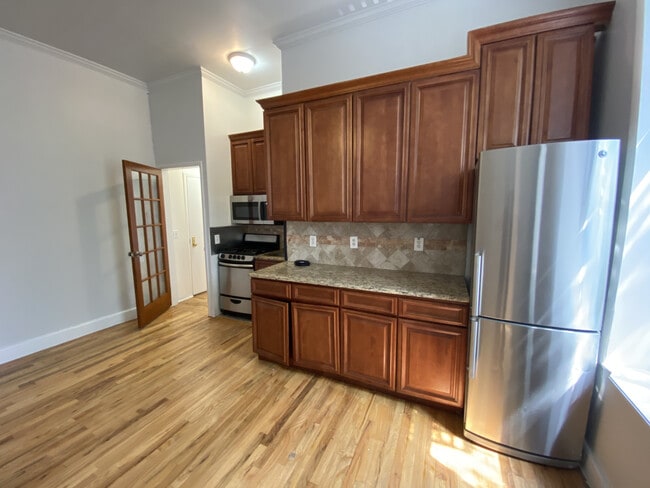 Primary Photo - 301 W 55th St