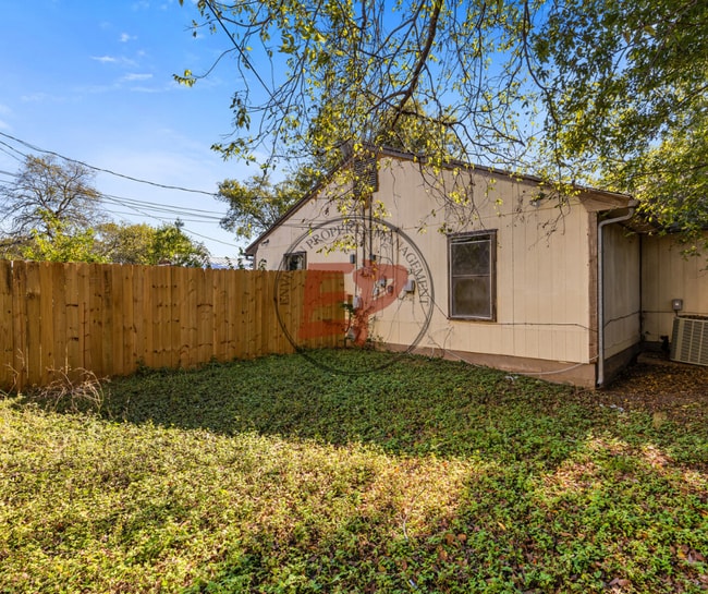 Building Photo - 3627 Colcord Ave