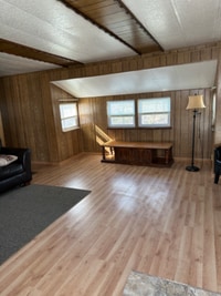 Building Photo - 12 Circle Dr