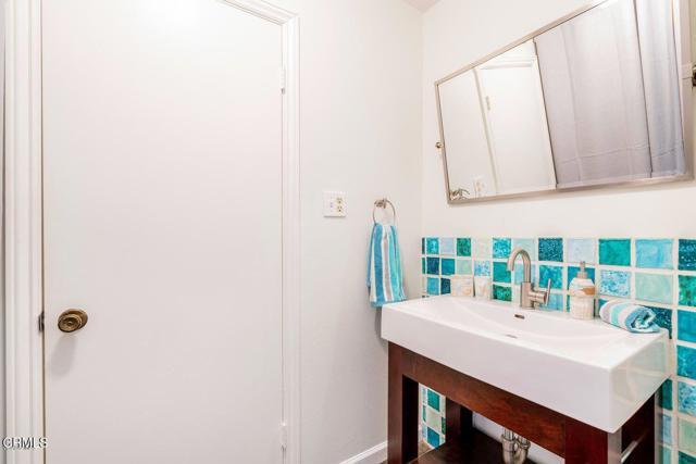 Building Photo - 321 E Surfside Dr