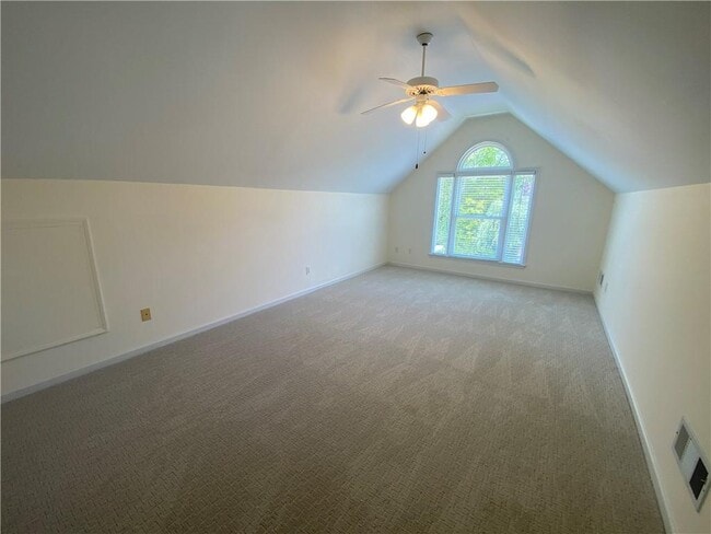 Building Photo - 805 Doe Hill Ln