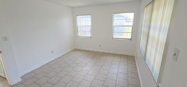 Building Photo - 126 Fiesta Dr