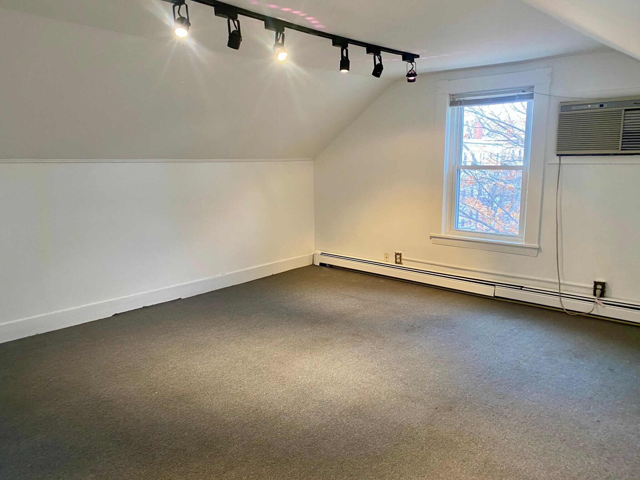 Building Photo - 18 Tremont St