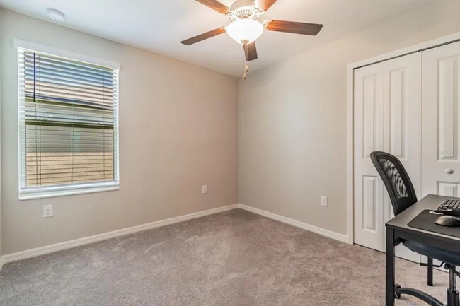 Building Photo - $1000 OFF DECEMBER RENT!!  Beautiful 4 BR 2.5 BA home in desirable Lynwood Community!