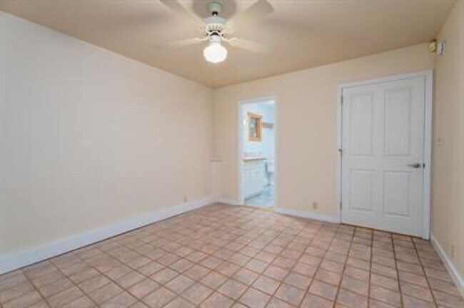 Building Photo - Uniquely breathtaking custom home with in-...