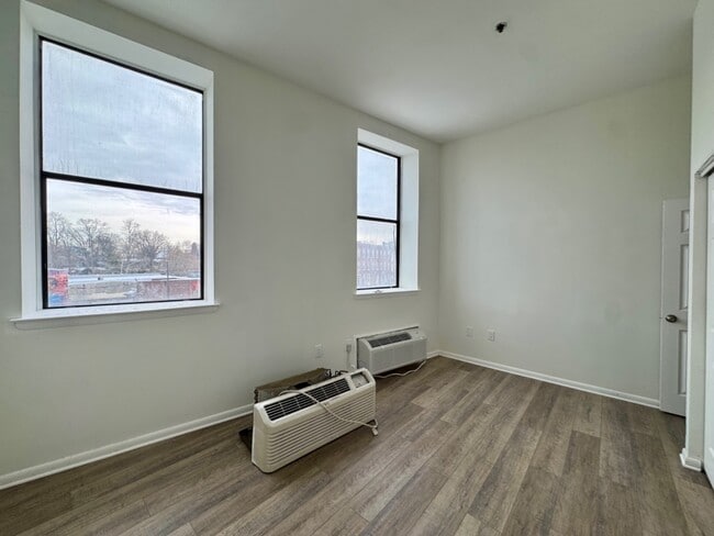 Building Photo - 5600-6 Germantown Ave