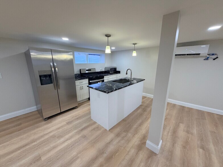 Kitchen & Dining - 3 E Overlea Ave
