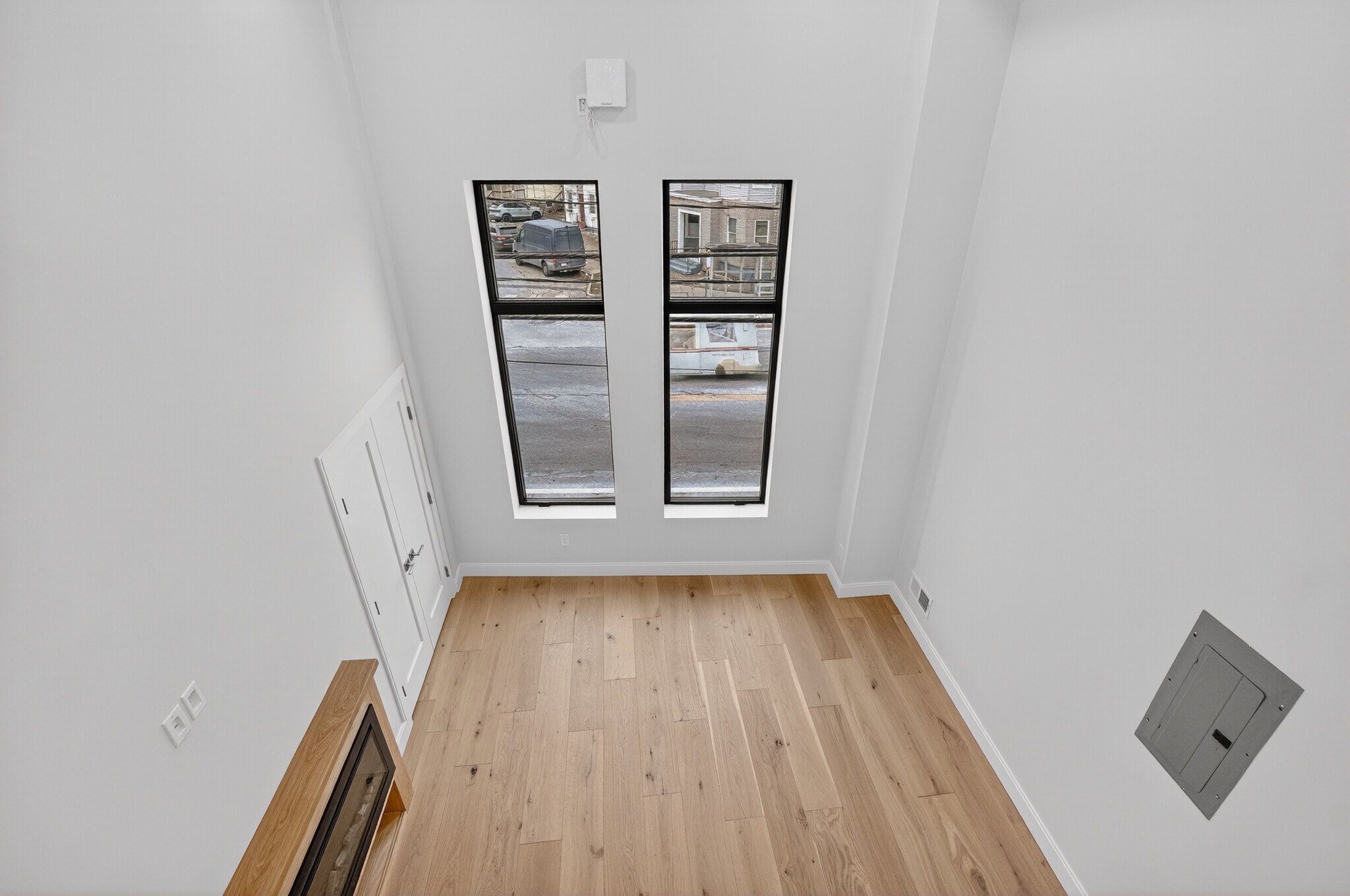 Building Photo - 151 Belmont St