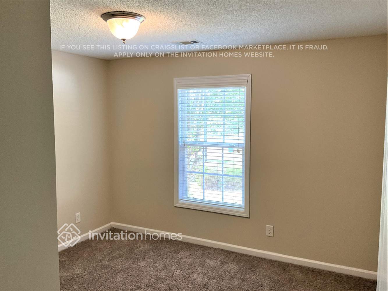 Building Photo - 303 Peachtree Cir