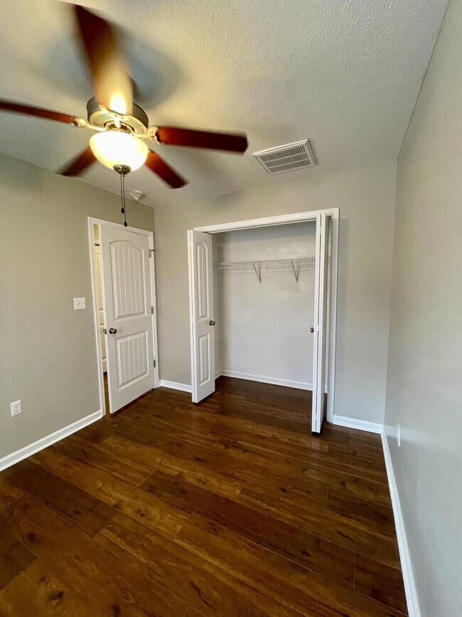 Building Photo - 211 Portico Street