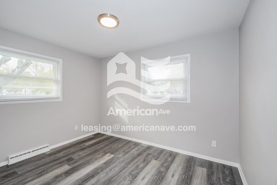 Building Photo - 1147 Baron Ave