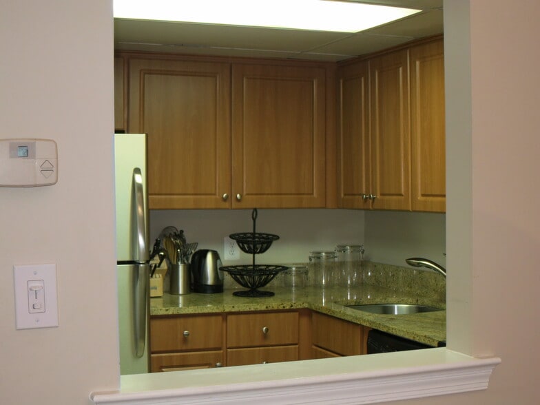 Equipped Kitchen - 1755 Q St NW