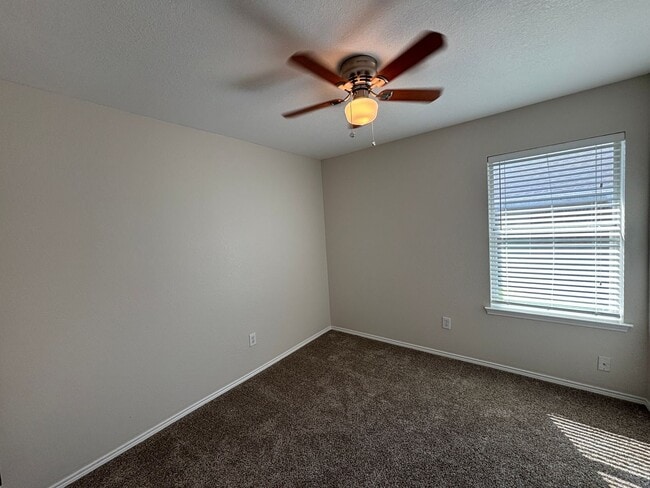 Building Photo - 4 BR/2BA | Updated Single Family Home | 2-Car Garage Parking | Fenced backyard