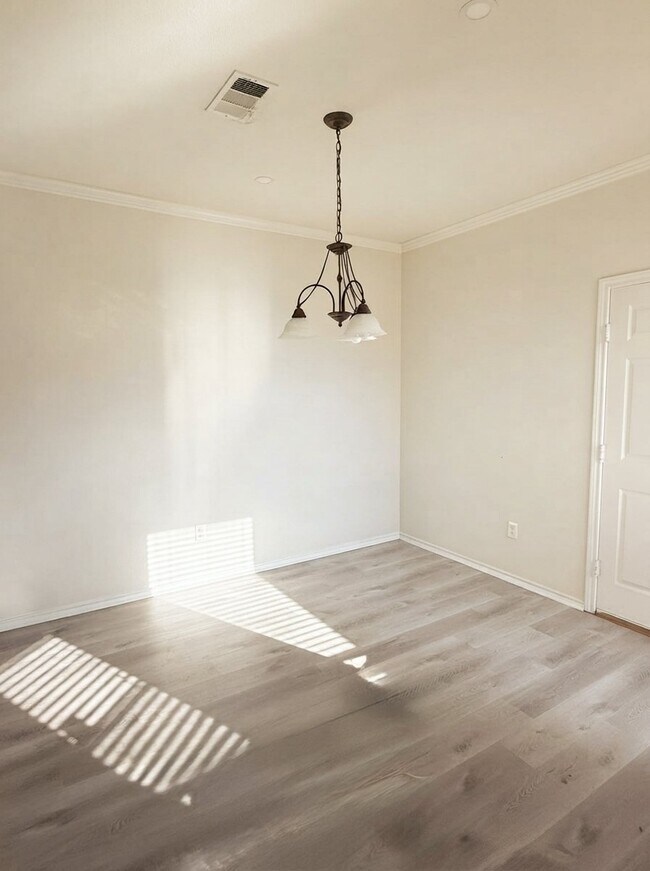 Building Photo - 5429 Norris Dr