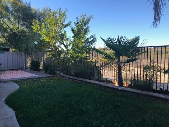 Building Photo - Strawberrytree