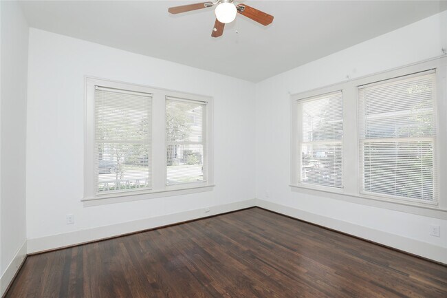 Building Photo - 1244 W 21st St