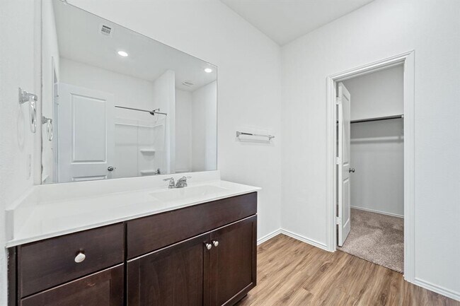 Building Photo - 13601 Mussel Rn