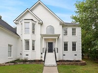 Building Photo - Stunning 4BR Executive Style Home in Brentwood