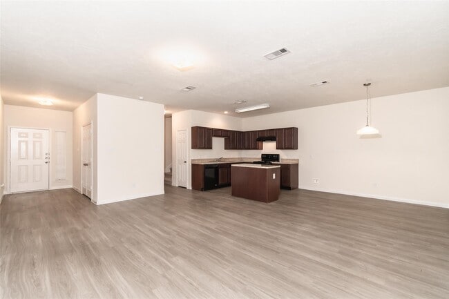 Building Photo - 3946 Lexington Manor Ct