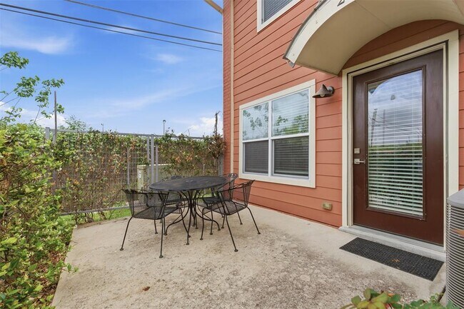 Building Photo - 1101 Grove Blvd