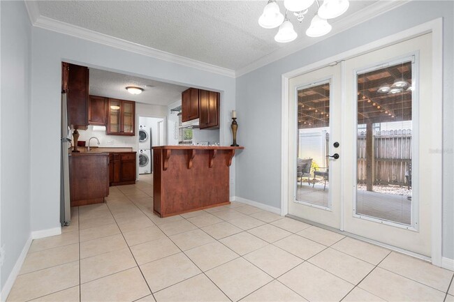 Building Photo - 3606 W Royal Palm Cir