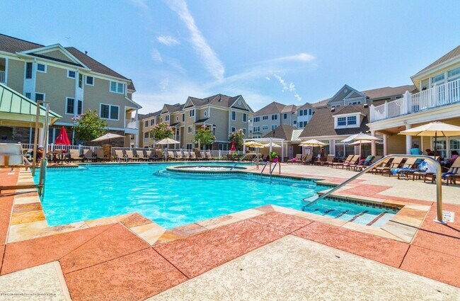 Building Photo - 22 Cooper Ave