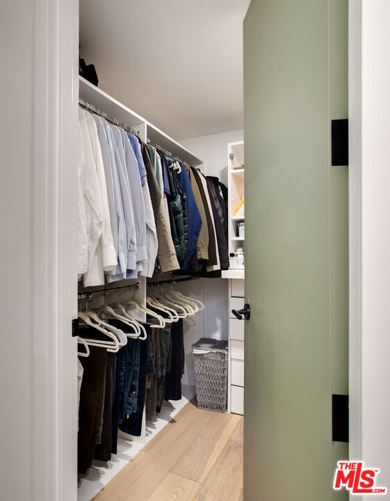 Building Photo - 10520 Wilshire Blvd