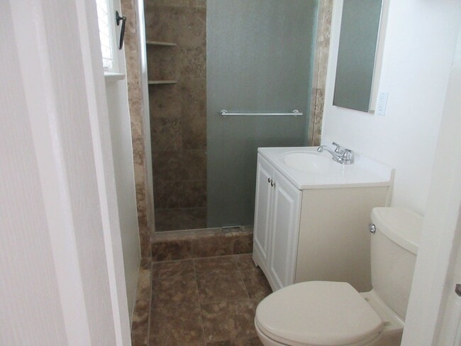 Building Photo - Reduced PRICE!!!  Adorable renovated Guest...