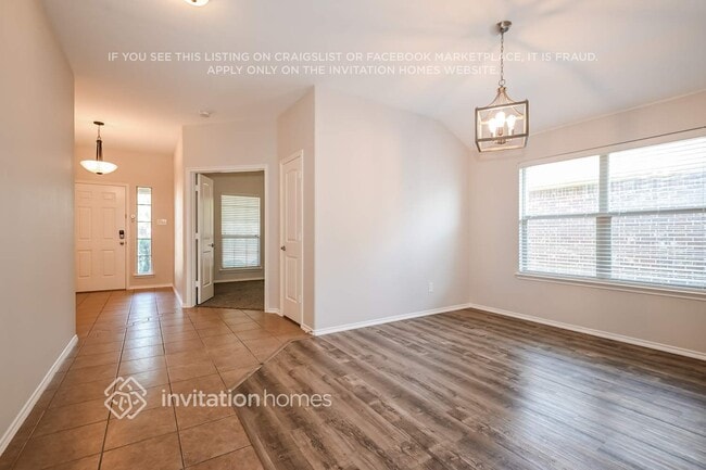 Building Photo - 2025 Colorado Bend Dr