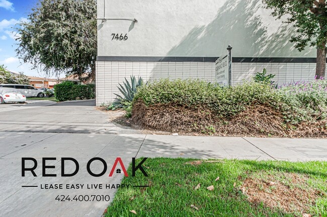 Building Photo - 7466 Rosemead Blvd