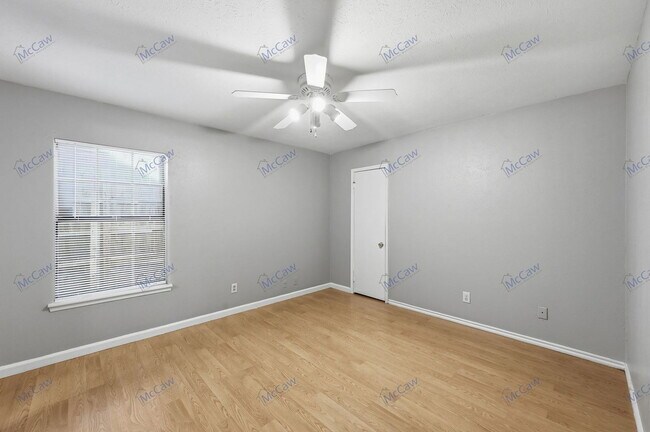 Building Photo - 431 Weaver St