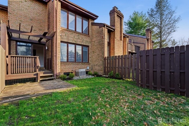 Building Photo - 172 Nathan Dr