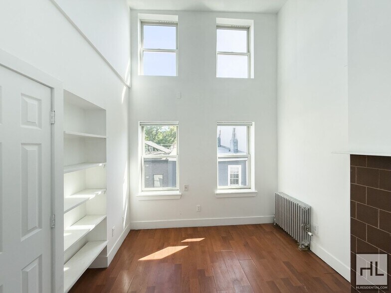 Primary Photo - HARMAN STREET / Bushwick / 1-Bed (Flex 2) ...