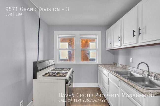 Building Photo - 9571 Grand Division Ave