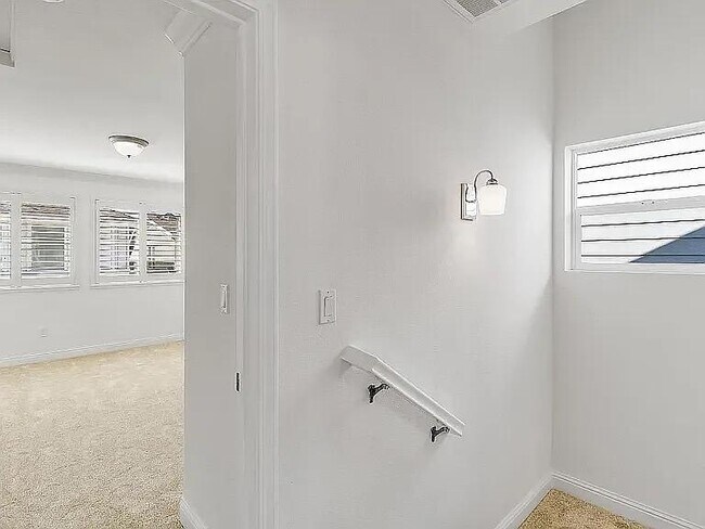 Building Photo - 2609 Wisteria Way