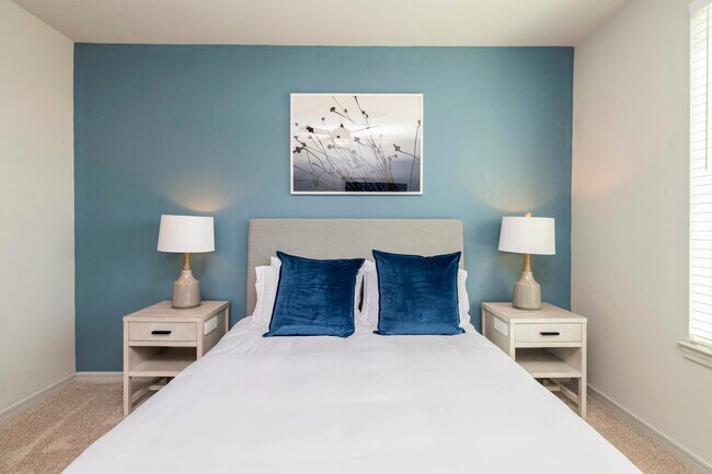 Building Photo - 92 West Paces Ferry Rd NW