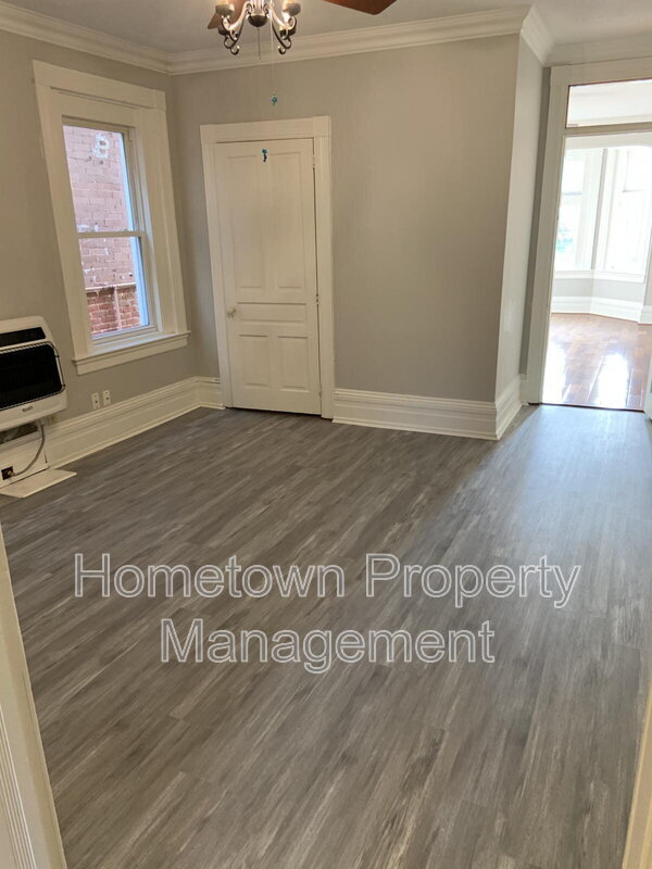 Building Photo - 69 Main St