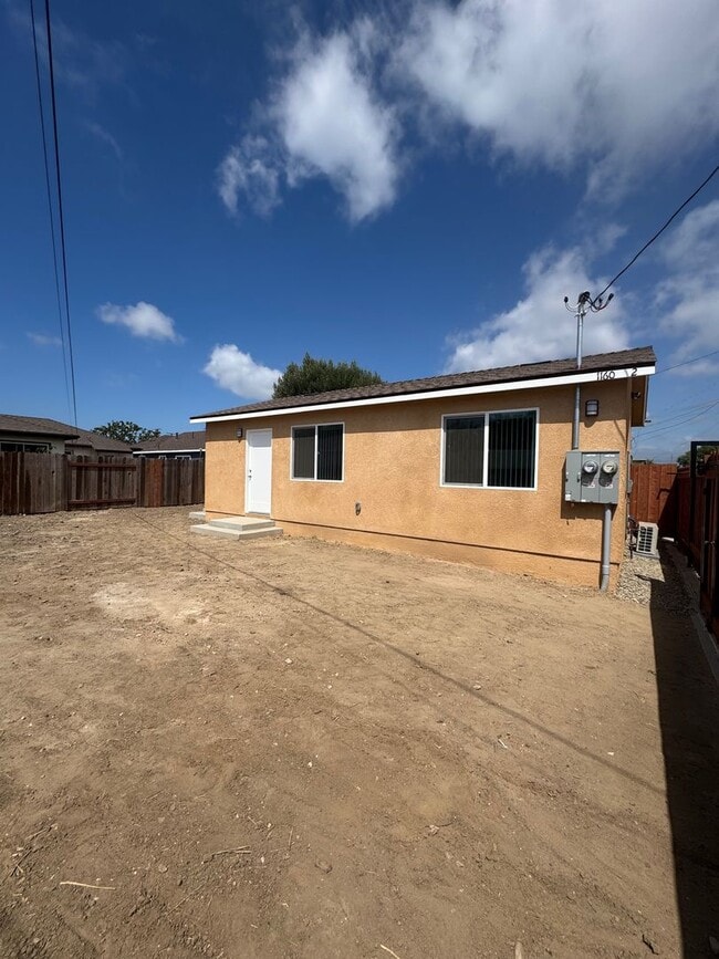 Building Photo - 1 Bedroom 1 Bathroom Detached ADU