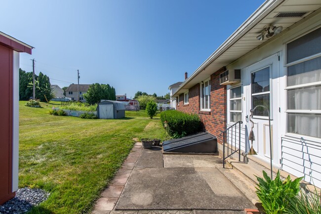 Building Photo - Charming 2-Bedroom Home in the Heart of Ca...