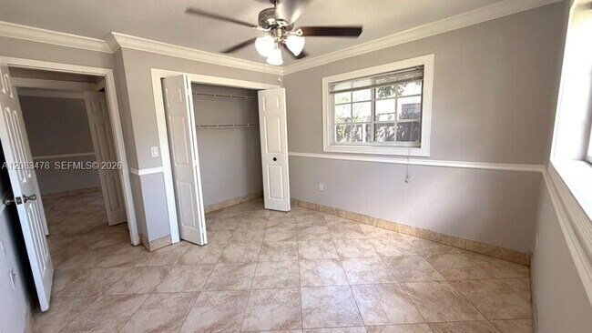 Building Photo - 10620 SW 146th Ct