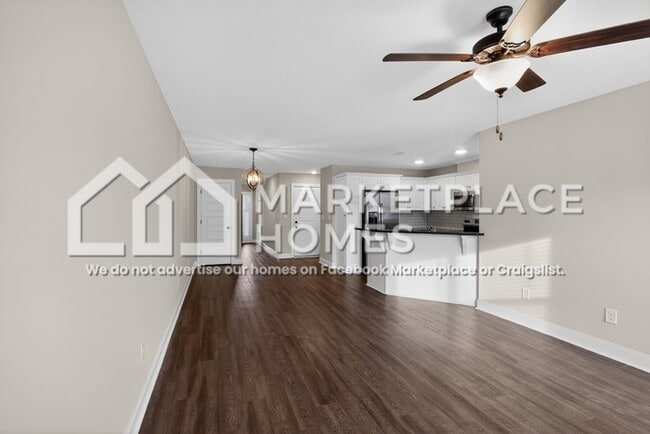 Building Photo - 112 Downsbury Rd