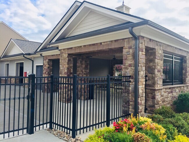 Building Photo - Upgraded End Unit Townhome in Brier Creek!