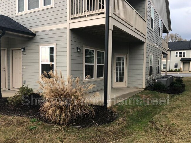 Building Photo - 760 Tarvin Cir