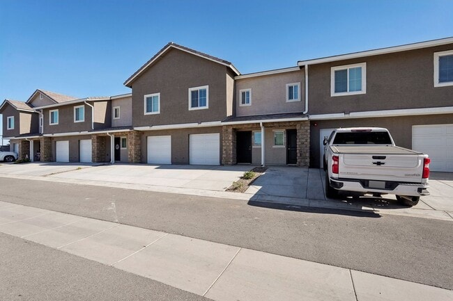 Building Photo - Hayden Farms